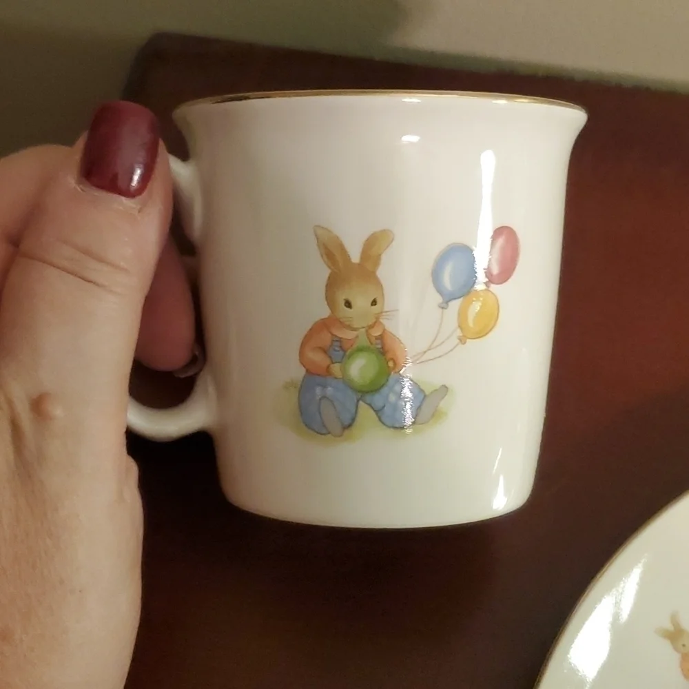 Mount Clemens Pottery Little Bunny Child's Set